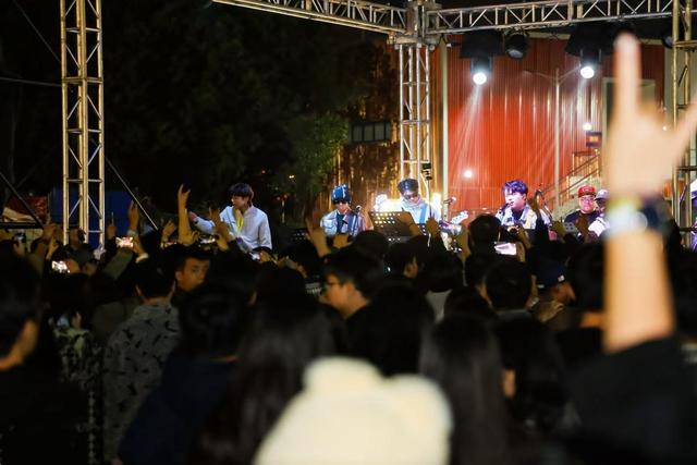 摇滚音乐嗨翻周末 南宁年轻人又有休闲好去处