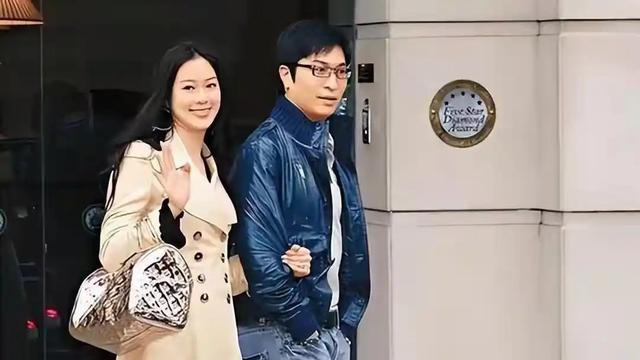 她14岁已是“人间尤物”，被首富看中花10亿娶回家	，8年生了四胎