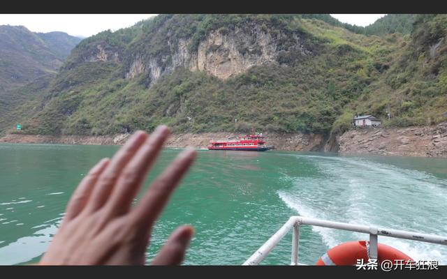 公交船游三峡，最有烟火气的游玩攻略
