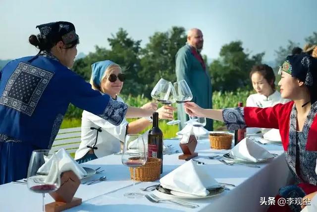 景区三大乱象曝光,圈地宰客太黑心,专坑老百姓血汗钱