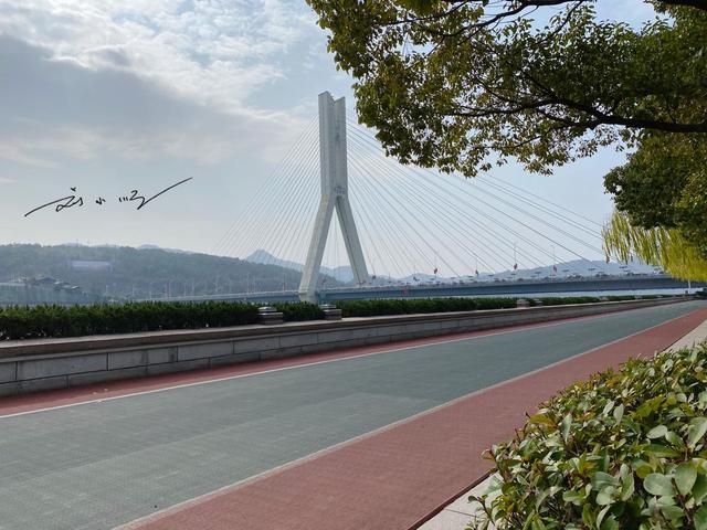 浙江“最尴尬”的城市：名字被90%游客念错，当地人无奈又好笑？