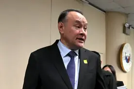 菲防长叫嚣：还将继续强闯！图片