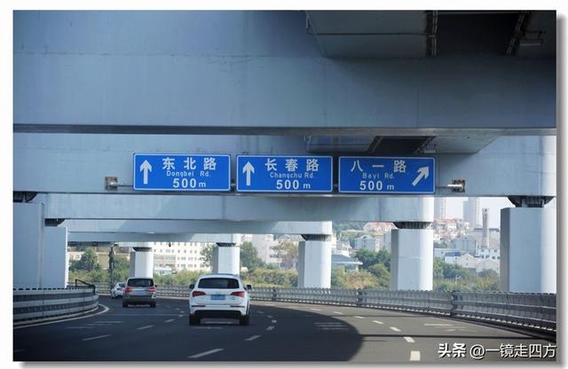 全长6800米的大连星海湾大桥气势恢宏