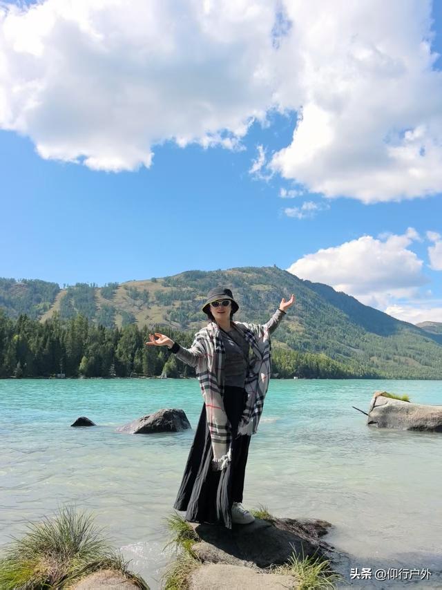 大美新疆十天游