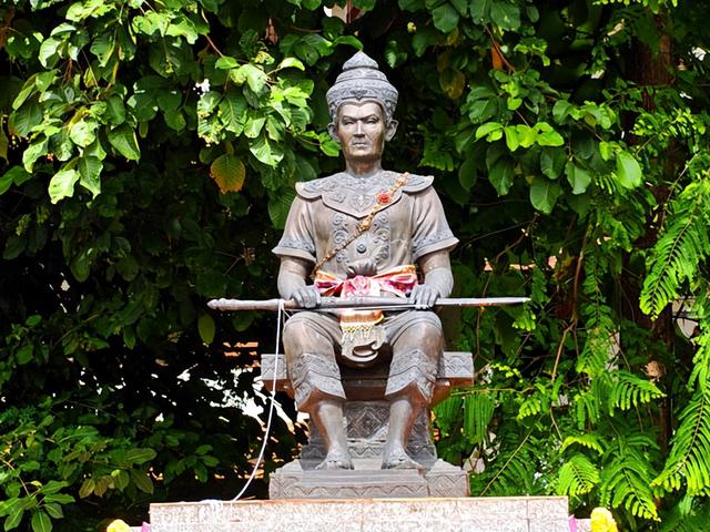 泰国旅游：从塔佩门到清迈古城半日行（图）