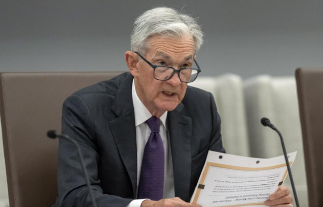 美联储重启印钞！AI引发失业潮，普通人该怎么躲危机？