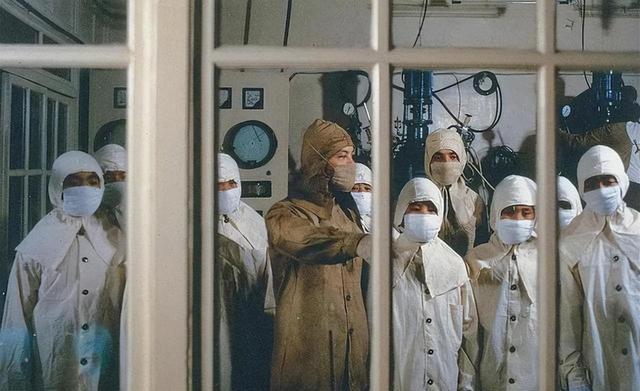 “禽兽”导演牟敦芾，30年前拍南京大屠杀，尺度大未能在内地上映