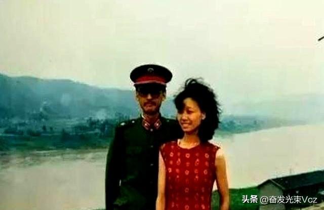 他当市长嫌工资低，辞职去“捡破烂”，捡到80亿财富非要上交国家