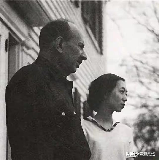 章爱玲：震撼的终点，华袍与虱子的终极隐喻