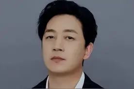 曾销声匿迹的潘粤明，如今却名气大增？来看看十三年前发生了什么图片