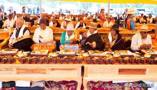 在江迭公路上，探秘百岁老人的长寿密码