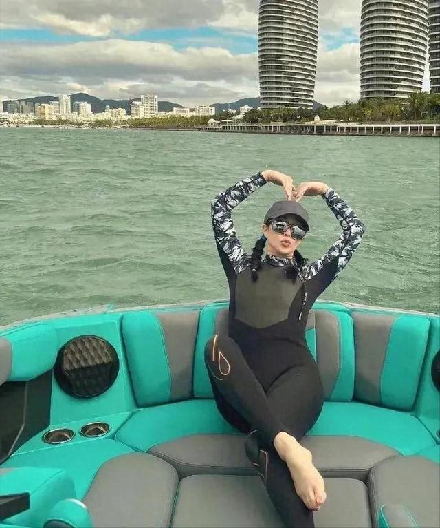 钟丽缇168cm的大块头，一般男人征服不了她吧？