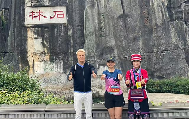 【昆明很好在】老外史帝夫的快乐旅居：逛山水 当主播