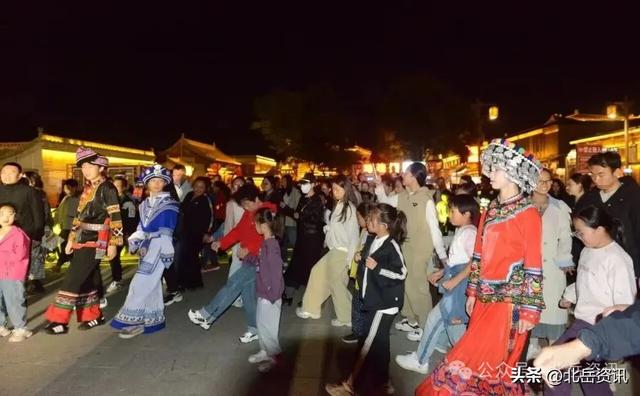 夜聚北岳篝映浑源