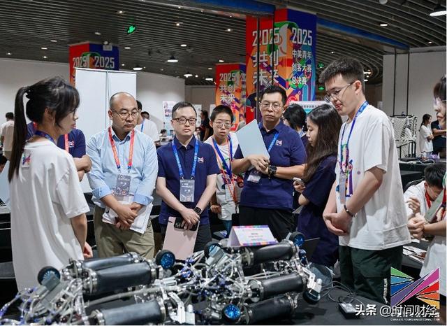 2025中美青年创客大赛总决赛暨2025国际青少年人工智能机器人创新交流营在京成功举办