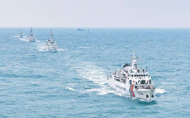 中国在钓鱼岛出手	，李在明送高市一句话，日本正迎来悲剧性局面