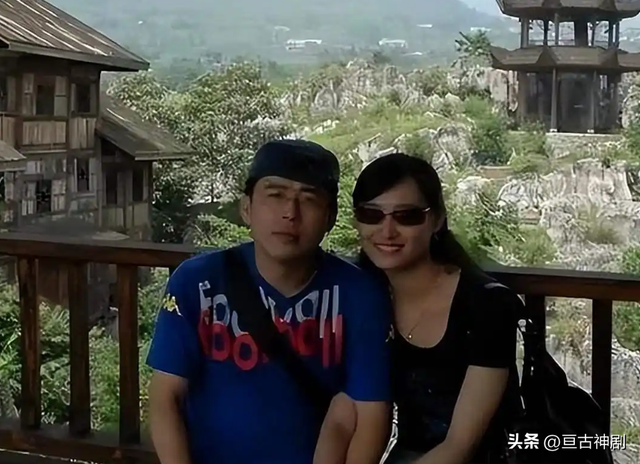 那个曾扬言让中国给全世界道歉，惨遭央视开除的阿丘，如今怎样了