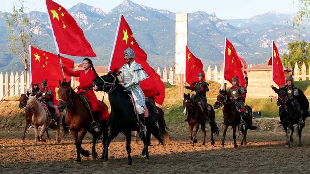 岱岳区：多点位点靓“中国红” 喜迎国庆氛围浓