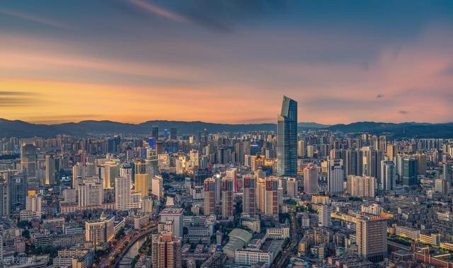 西南地区“第三大城市”，仅次于重庆与成都，现在已是“新一线”