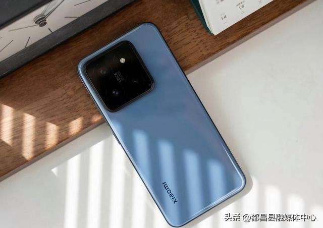 3000内公认“拍照好颜值高”的5款手机，8月重点考虑，拍照很清晰
