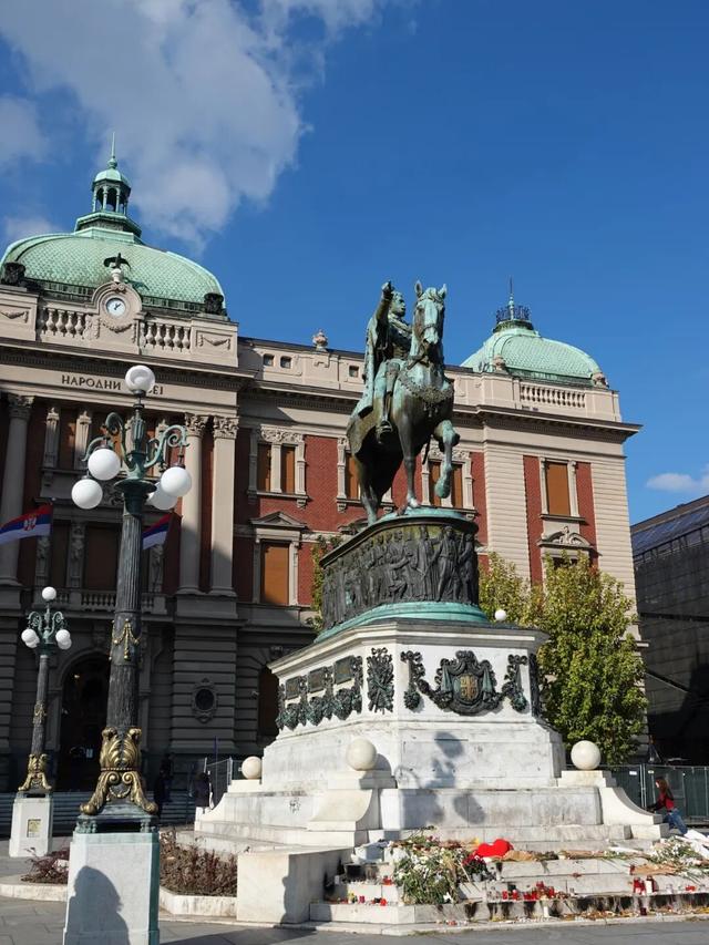 塞尔维亚，一座被轰炸过78天的城市的新生，贝尔格莱德一日游记