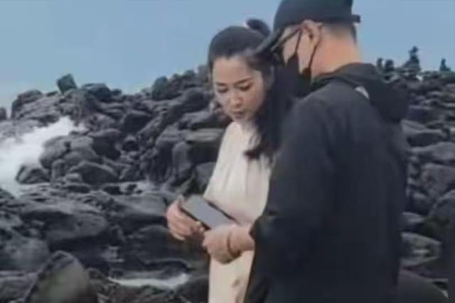 “牡丹花下死，做鬼也风流”！这一次，谁也救不了54岁的汪峰