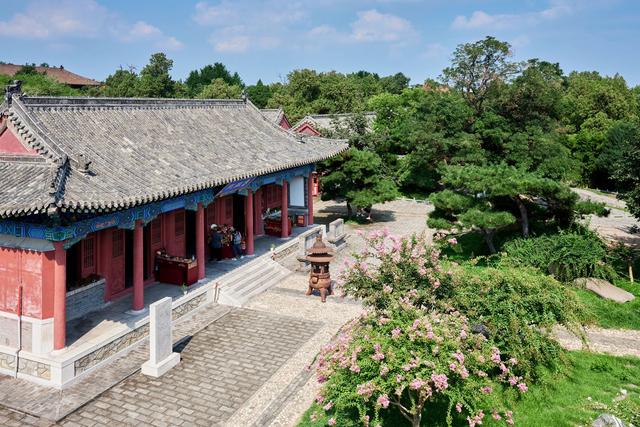山东泰安岱庙，华夏名山第一庙，历史悠久，又被誉为“神的府邸”