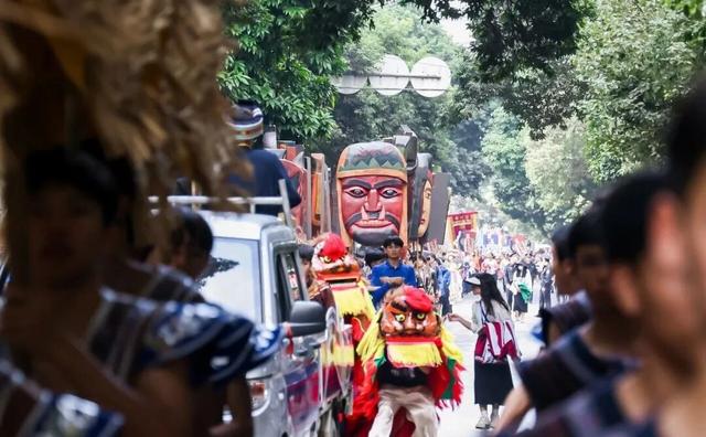 仫佬族最盛大的节日！广西罗城邀你这个周末来过依饭节咯~