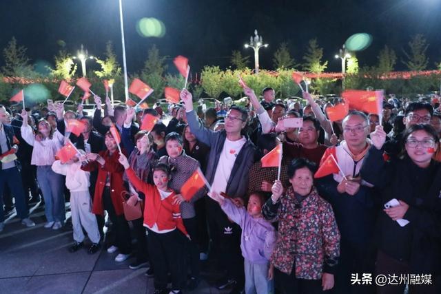 国庆假期 巴山大峡谷游客量与收入实现双增长｜“庆双节・迎川超・创 5A”金秋消费季