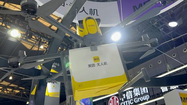 阿里美团战火重燃！高德扫街榜出击，AI 成外卖竞争新王牌