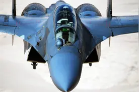 美媒：一支新的歼16旅，部署地点距离中国核潜艇基地只有几百公里图片