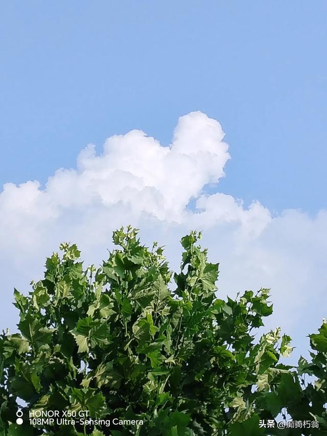 蓝天白云之美