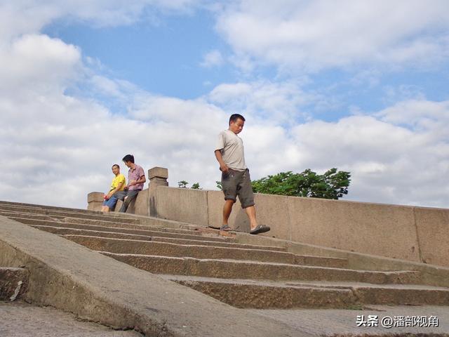 2012年8月，夏日的古运河畔清名桥