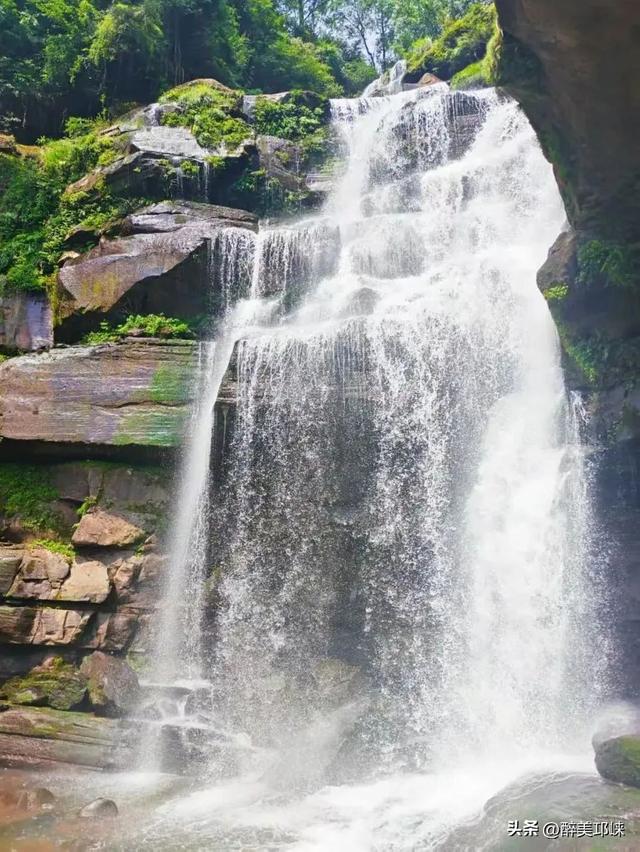 深秋想赴一场“森”系约会？来邛崃就够了！