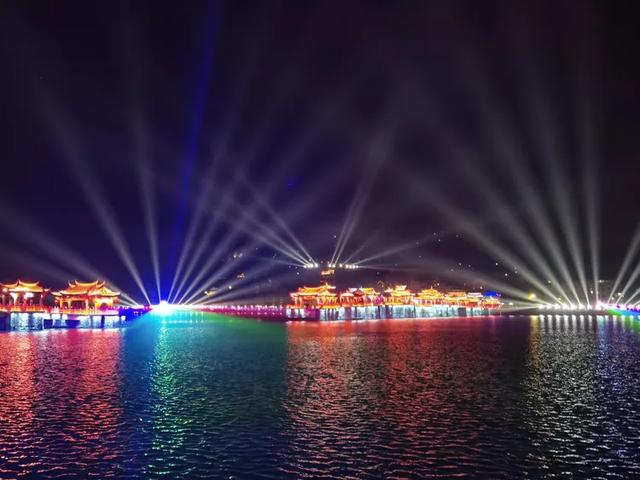 广济桥灯光秀 潮州的历史与浪漫