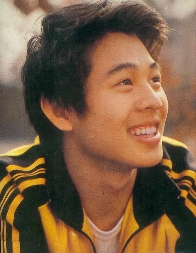 李连杰手术3天后，恶心的一幕发生了，5cm刀口也没换来网友同情