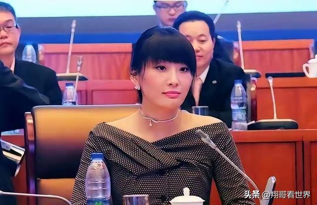 宗馥莉在娃哈哈离职后，我才发现！老宗生前可能留了两条路给她