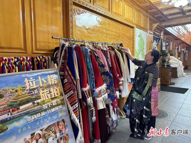 在观赏游历中增进文化认同——甘南州以旅游促进各民族交往交流交融