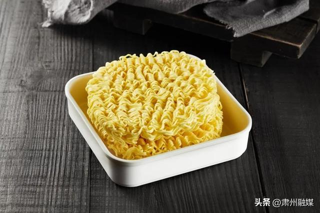 它被车站停售，遭高铁提醒，为啥人们旅行时还是那么爱吃?