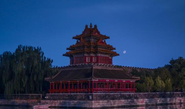 为何每天下午5点，故宫就准时清场？1959年的教训，至今不敢忘