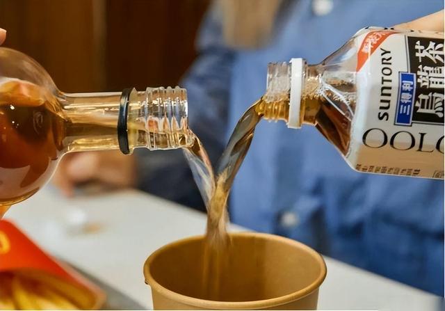 潜伏中国30年，年收1653亿，农夫山泉竟被日本饮料甩在身后