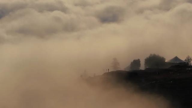 绿春县迷克茶山：云巅日出，一场温柔奔赴