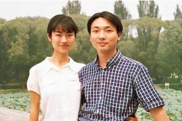 "央视一哥"康辉，丁克一辈子	，却在四十岁接到一通电话让他后悔