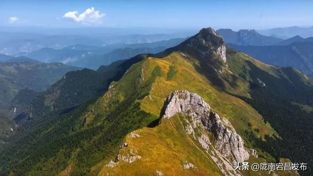 漫步雷古山：踏响官鹅沟的生态诗行