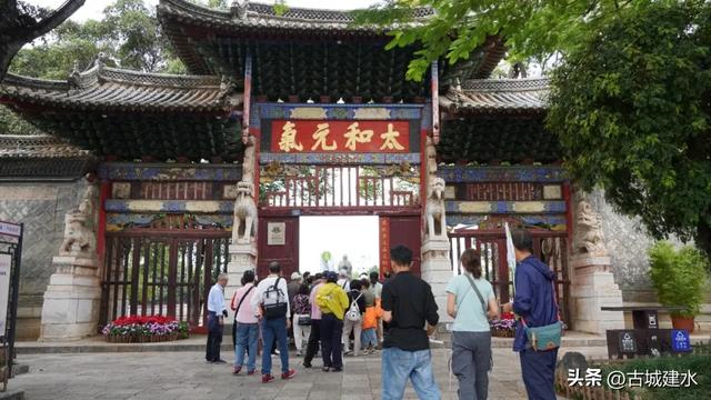 移动的星级酒店 邂逅千年古城！“熊猫专列”再度驶入建水