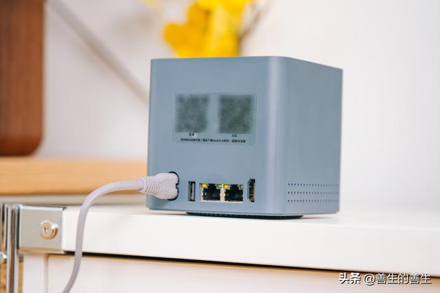 一机双用新选择：迷你主机+全闪NAS的零刻Me mini