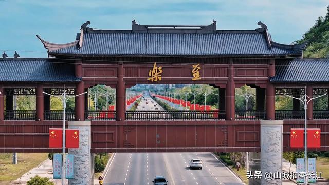 四川“憋屈”的幸运县,顶着诸多头衔和荣誉,境内奇观比较罕见!