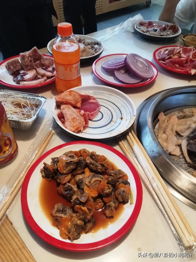 我敢断言轰轰烈烈的五星级酒店摆摊外卖。很快就会悄无声息的收场