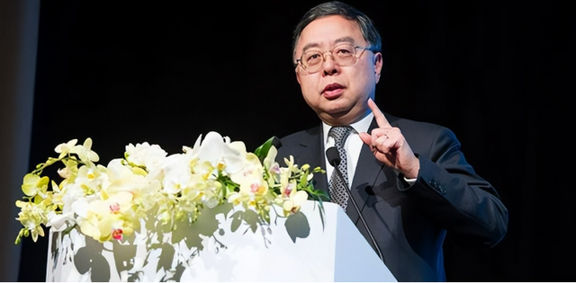 香港富豪陈启宗，扬言以国人身份为耻，转头向美国捐款200亿