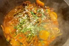 上海全家到哈尔滨旅游，5个菜账单晒出引发热议，评论区炸锅了图片